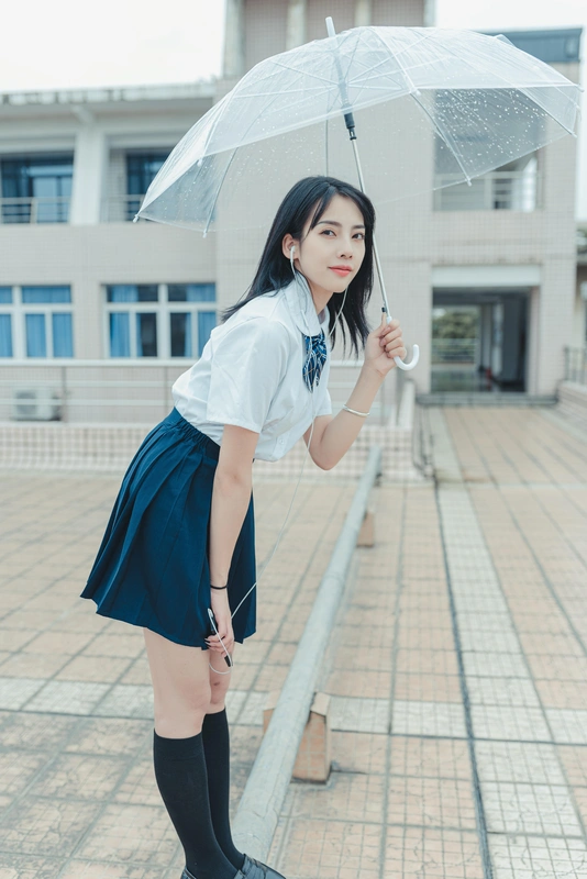 JK少女写真学校的楼顶我在这等钟声响等你下课一起走好吗? - 拿相机的执义